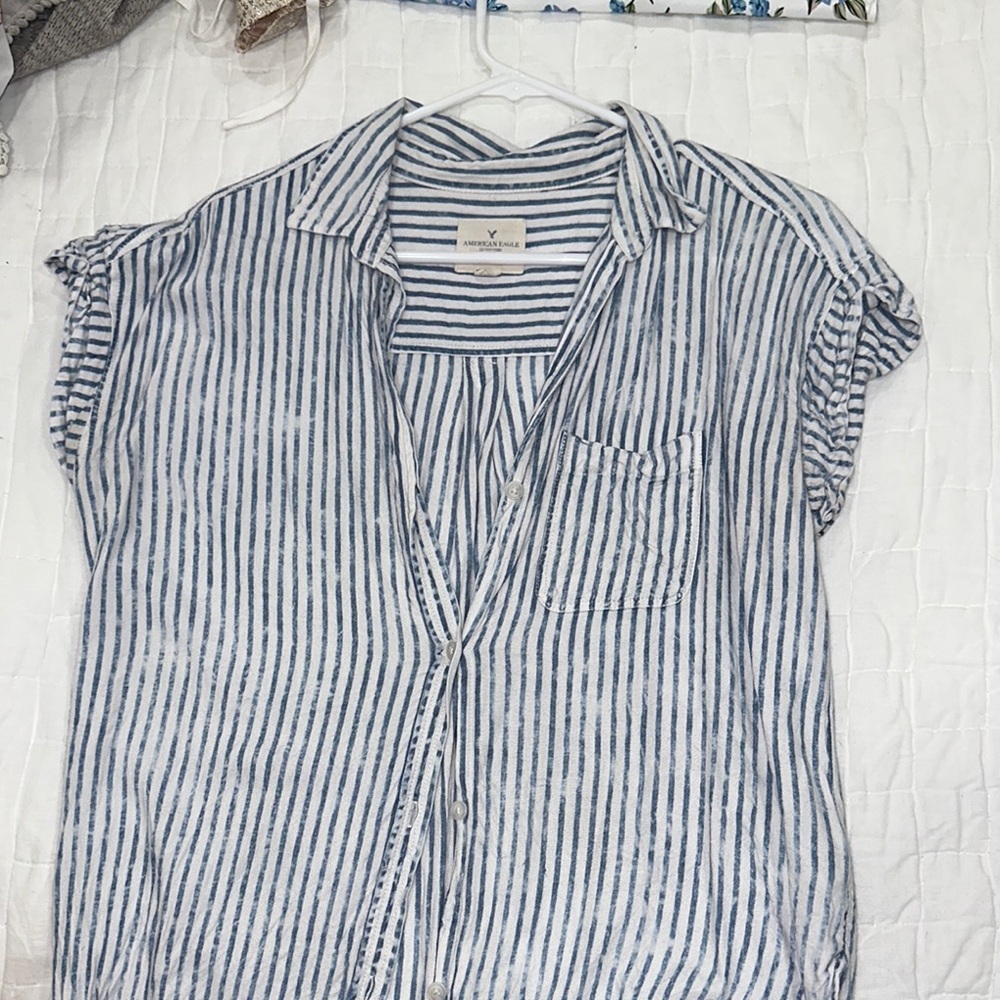 American Eagle Outfitters Blue and White Striped Button Down Shirt